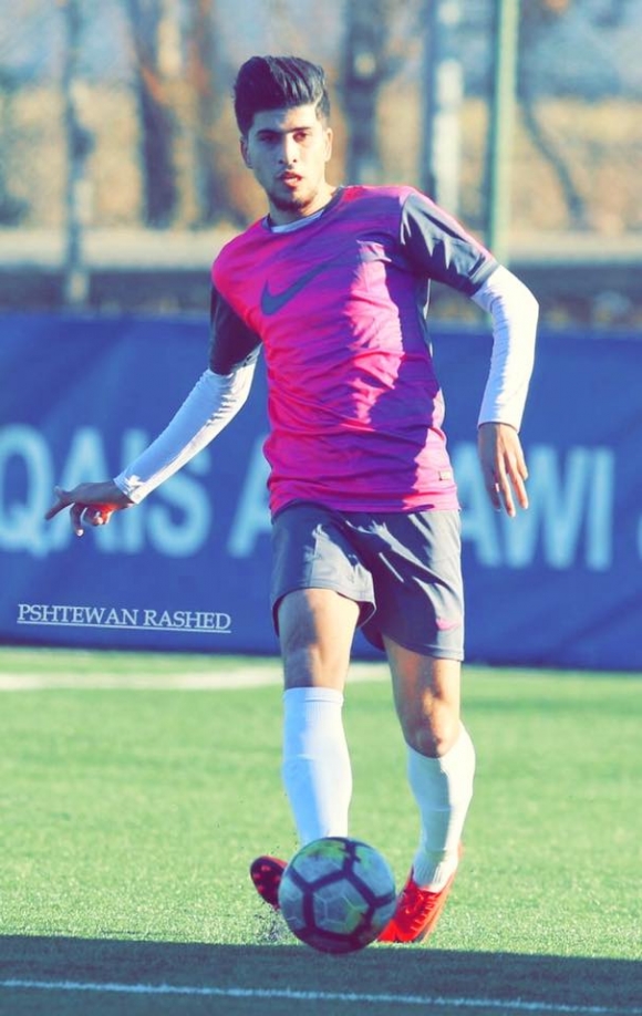 هاوكار له‌تیف له‌ یانه‌ى پێشمه‌رگه‌ ئاسوده‌یه‌